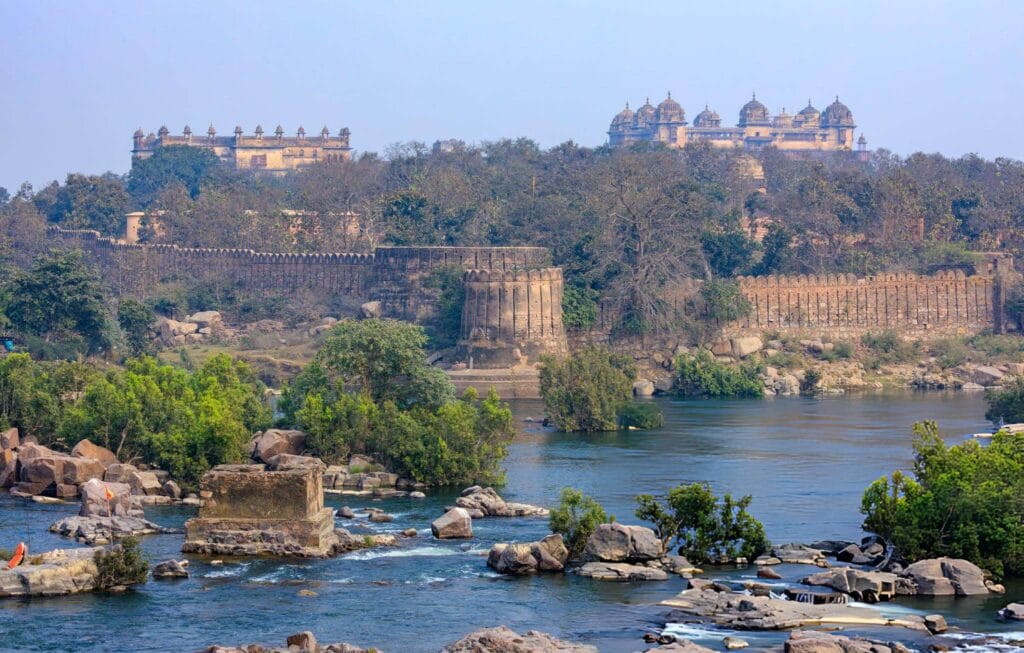 Orchha fort Betwa river