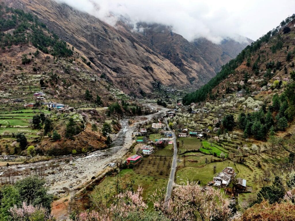 Tirthan valley river, Himachal