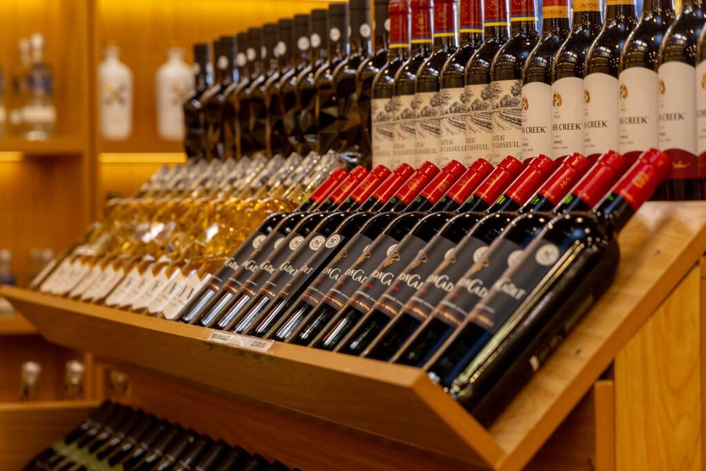 India Customs Rules for Alcohol and Tobacco